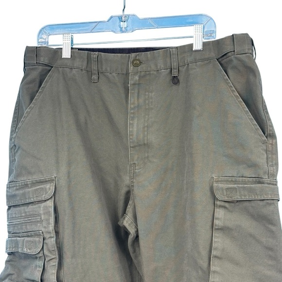 Official Boy Scout of America Green Convertible Cargo Pants with Zip-Off Design - Picture 6 of 8